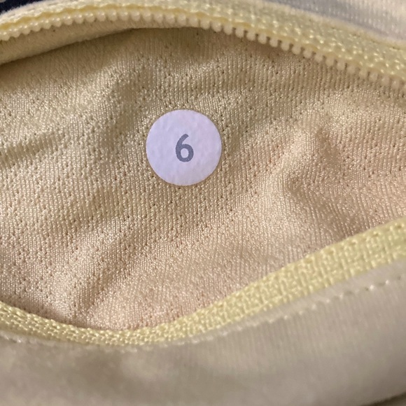 Lululemon Speed Shorts Yellow White Plaid Size 6 - Picture 7 of 11